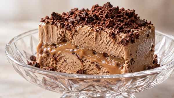 Gelado de Café com Crocante de Cacau e Leite Condensado Cozido