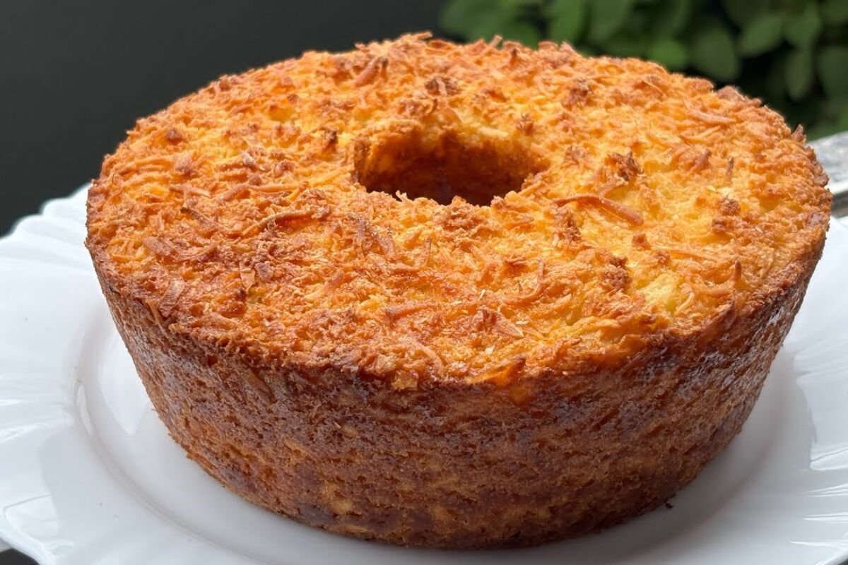 Bolo de Mandioca com Coco