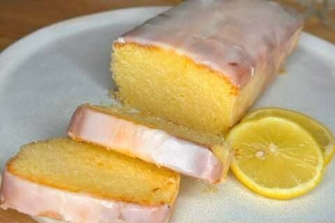 Bolo de Limão com Glacê Cremoso: Massa Fofinha, Úmida e Cheia de Sabor
