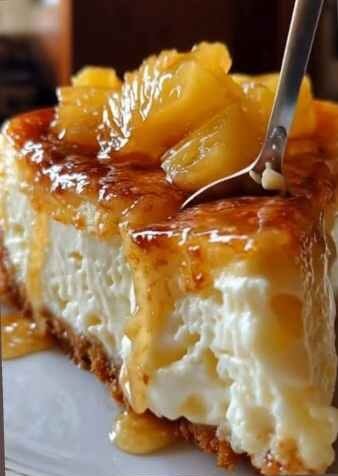 Cheesecake Cremoso de Abacaxi pronto para servir