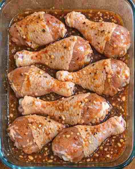 Coxas de Frango Marinadas com Alho pronto para servir