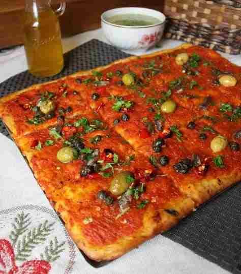 Pizza de Assadeira com Tomate