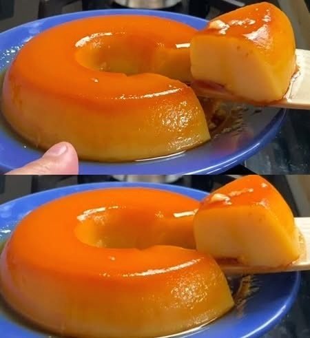 Pudim de leite condensado brilhante com calda de caramelo