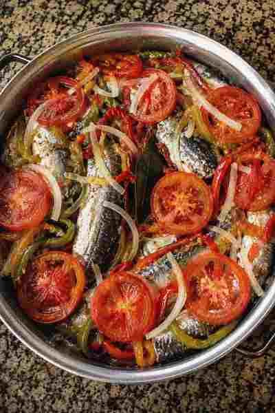 Sardinha Escabeche na Panela de Pressão Simples