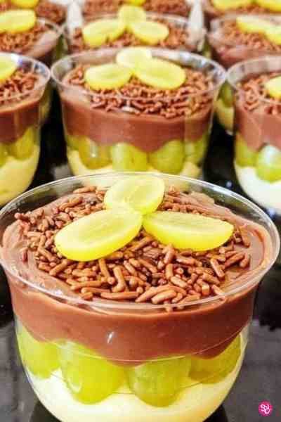Taça Cremosa de Uva com Chocolate