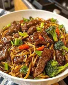 Yakisoba de Carne