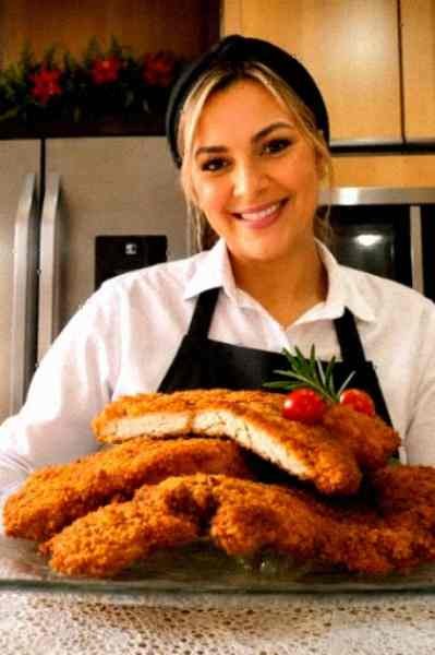 BISTECA DE PORCO À MILANESA