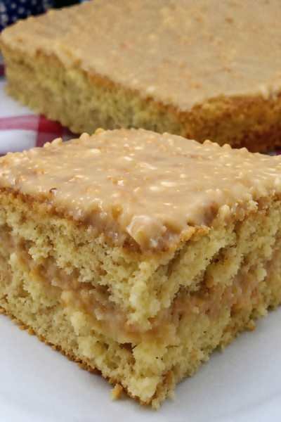 Bolo de Amendoim Recheado Simples