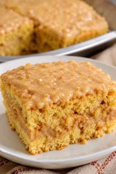 Bolo de Amendoim Recheado