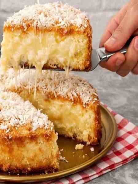 Bolo de Coco Cremoso com Recheio
