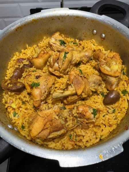 Arroz com frango delicioso