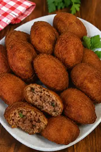 Bolinho de Carne Moída pronto para servir