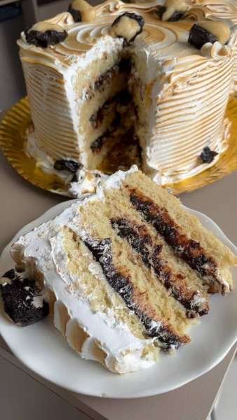 Bolo de Aniversário Olho de Sogra pronto para servir