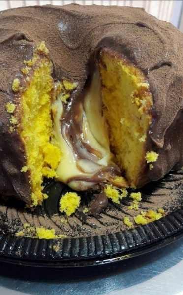 Bolo de Cenoura Vulcão com Chocolate e Ninho Cremoso