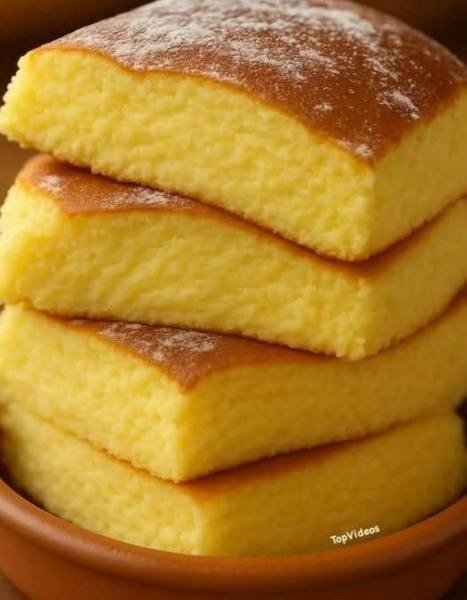Bolo de Pão de Ló Bem Fofo pronto para servir