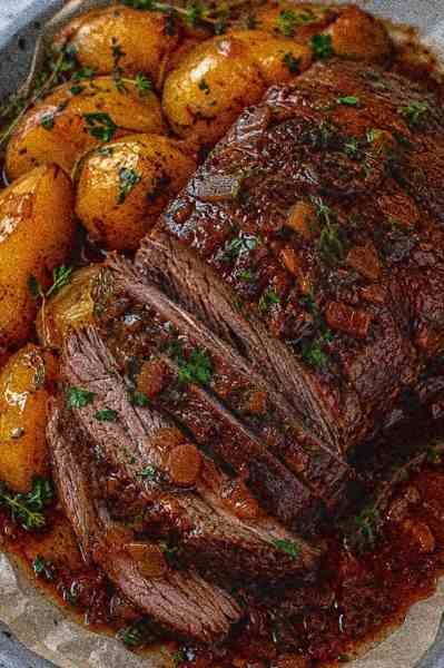 Carne Assada com Batatas ao Molho