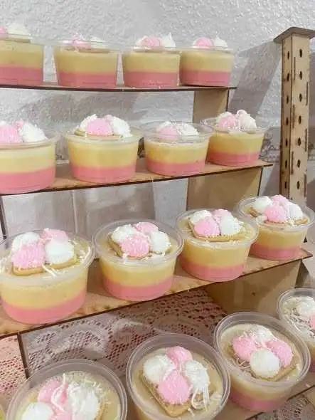 Gelatina de Biscoito Arco-Íris