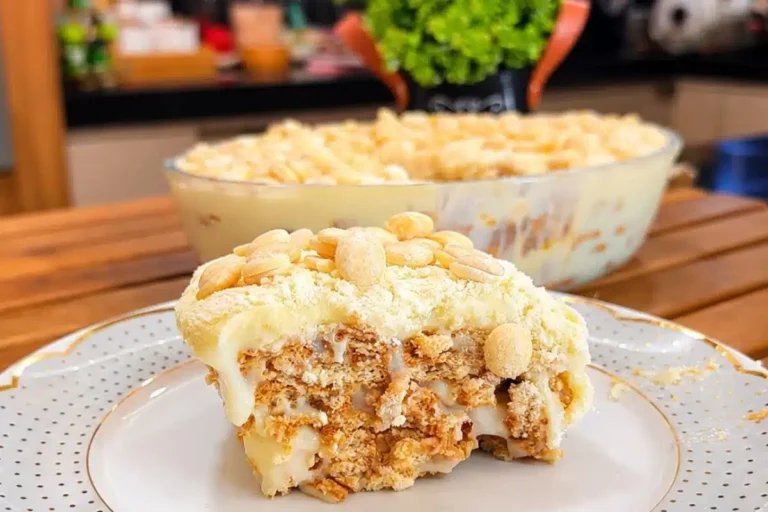 Pavê Cremoso Fácil com Biscoito Maisena e Chocolate Branco