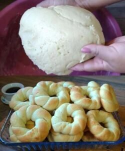 Rosquinha da Vovó Ana Macia e Açucarada pronto para servir