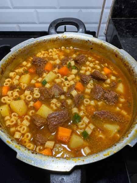 Sopa deliciosa pronto para servir