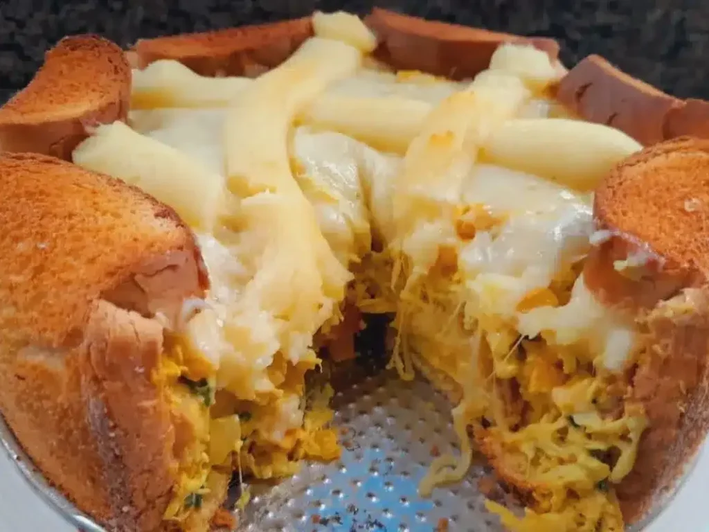 Torta de Frango com Pão de Forma — Rápida e Cremosa