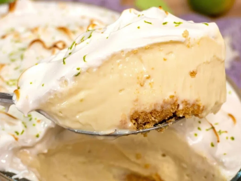 Torta de Limão Trufada com Merengue Suíço