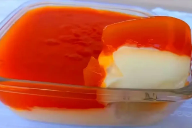 Sobremesa gelada sem leite condensado com ingredientes simples e uma finalização especial para surpreender
