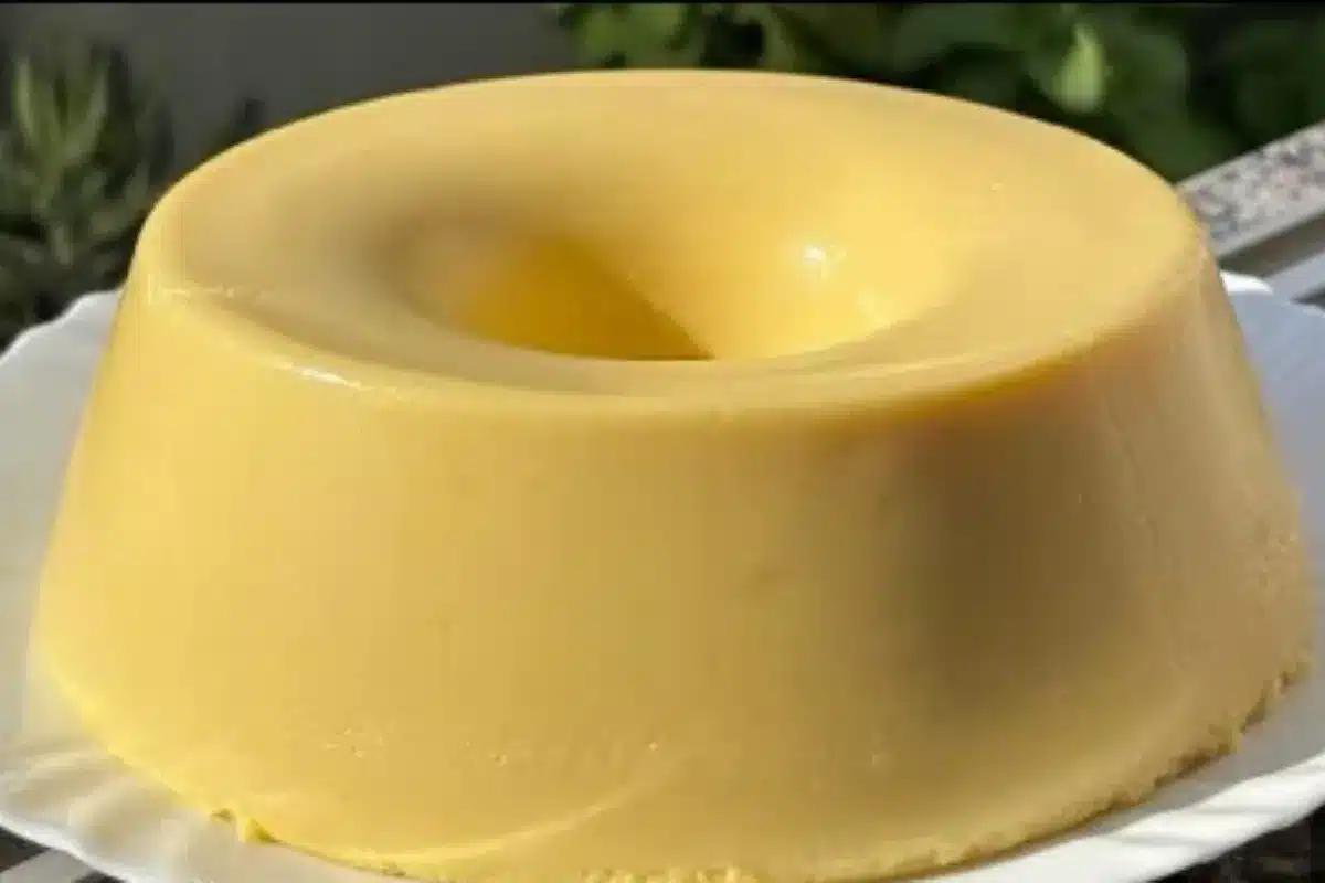 Bolo pamonha com ingredientes organizados e preparo simples para o lanche