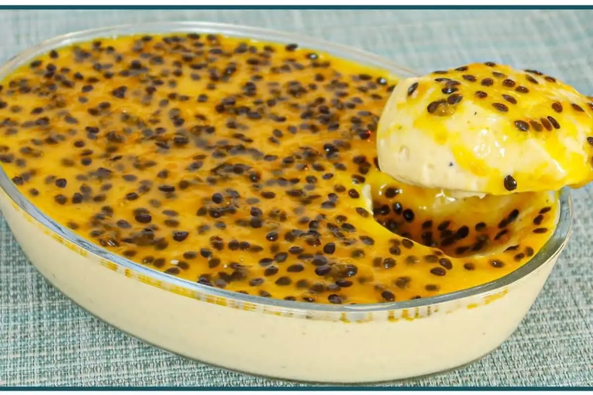 Mousse de maracujá com sabor caseiro e montagem detalhada para acertar em casa