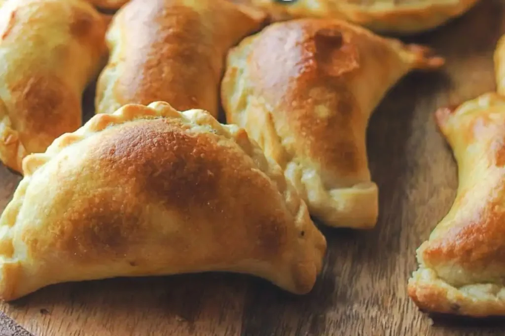 Empanadas argentinas feito em casa com etapas simples e resultado especial no lanche
