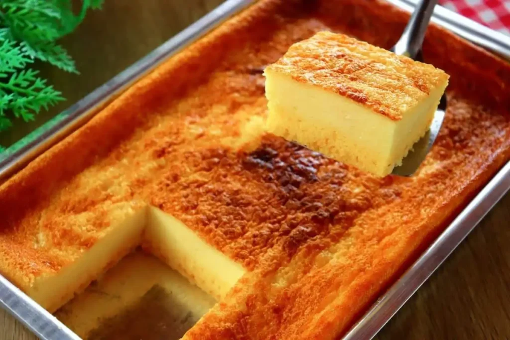 Bolo de fubá cremoso com ingredientes organizados e preparo simples para o lanche