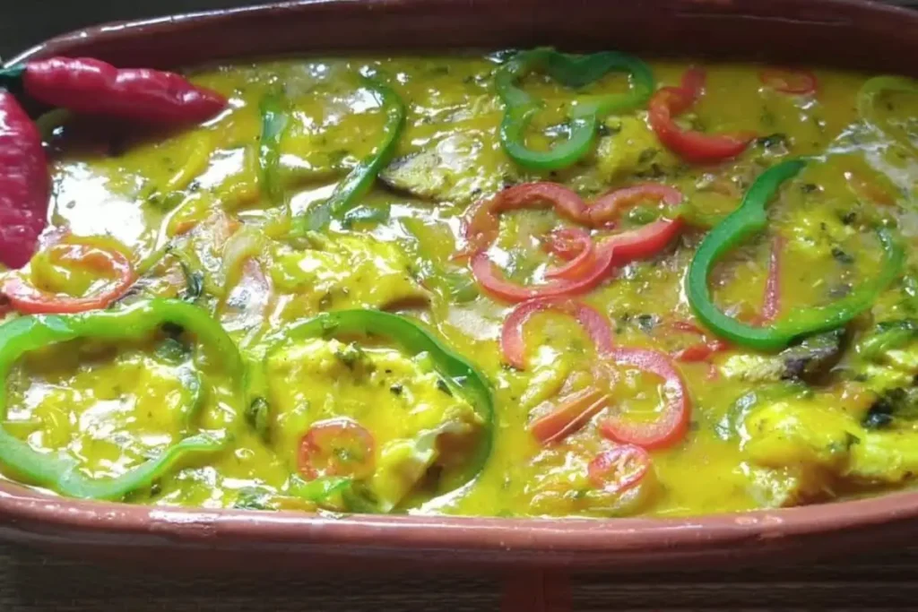 Moqueca de peixe com tempero caseiro e um passo a passo para o almoço