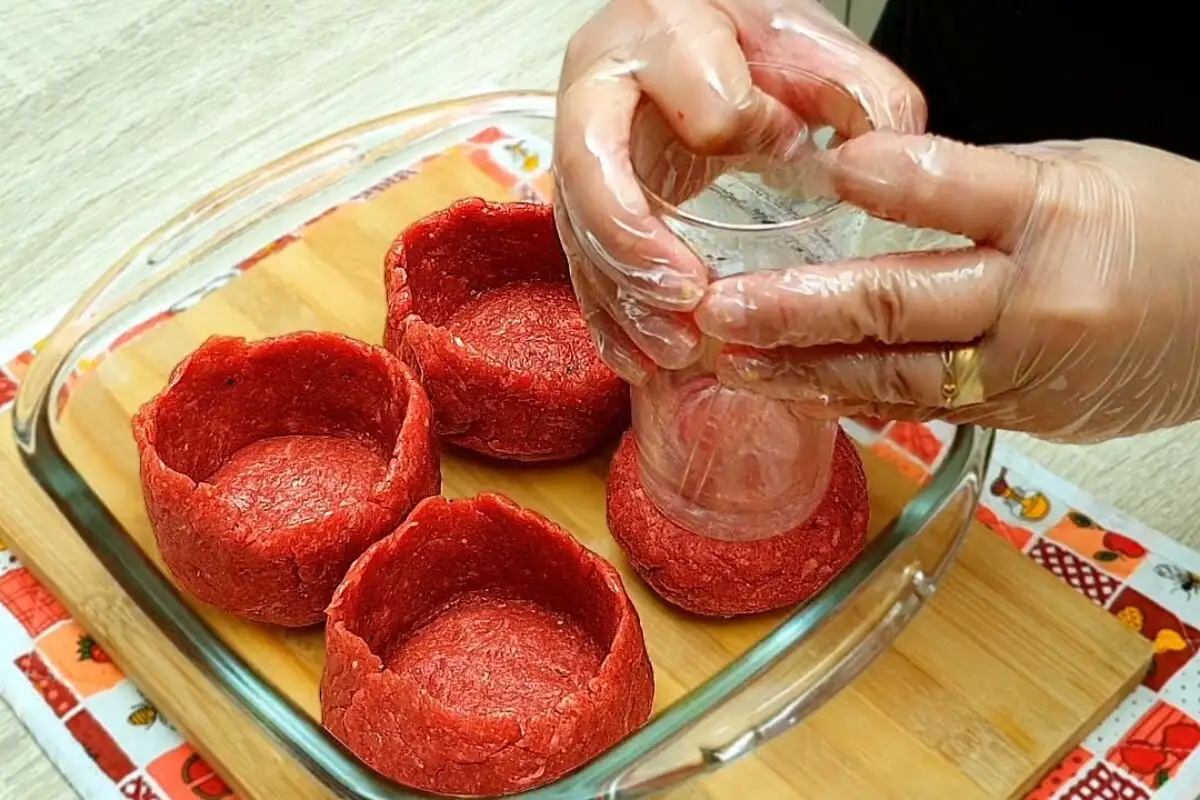 Receita de carne moída com ingredientes bem combinados para variar o cardápio
