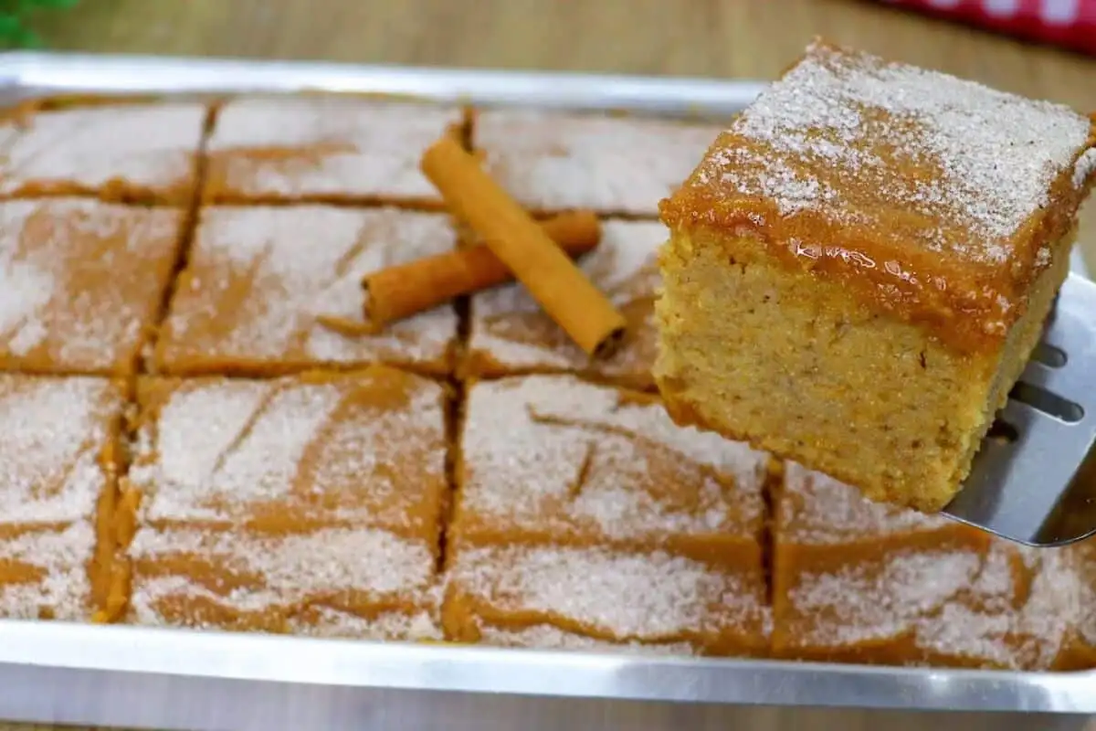 Bolo churros com ingredientes organizados e preparo simples para o lanche