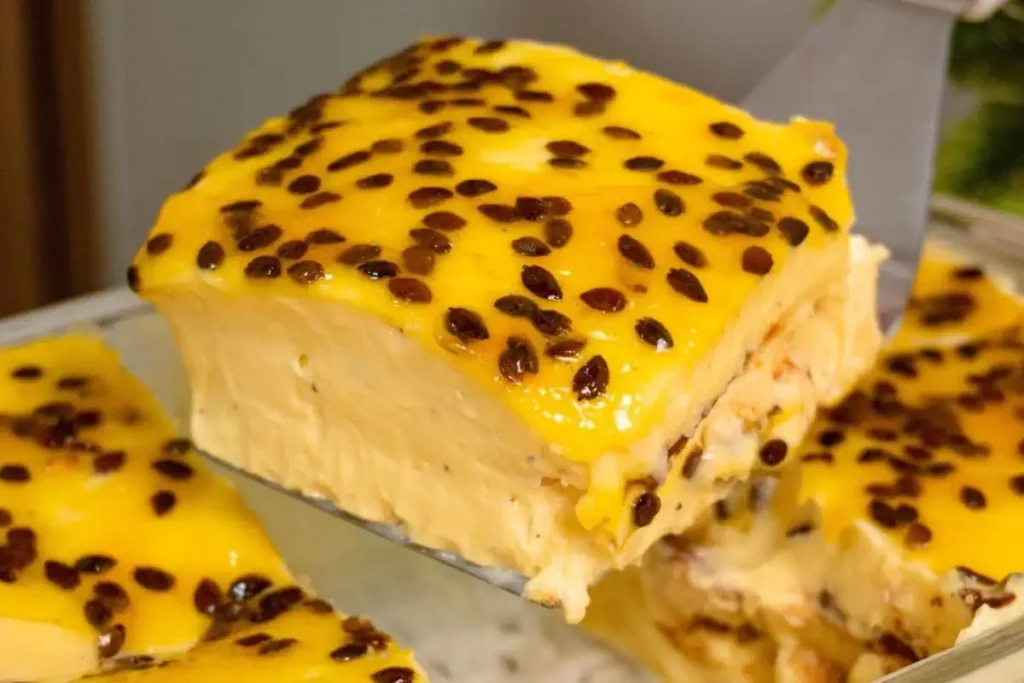 Pavê cremoso de maracujá com camadas bem montadas e uma apresentação que abre o apetite