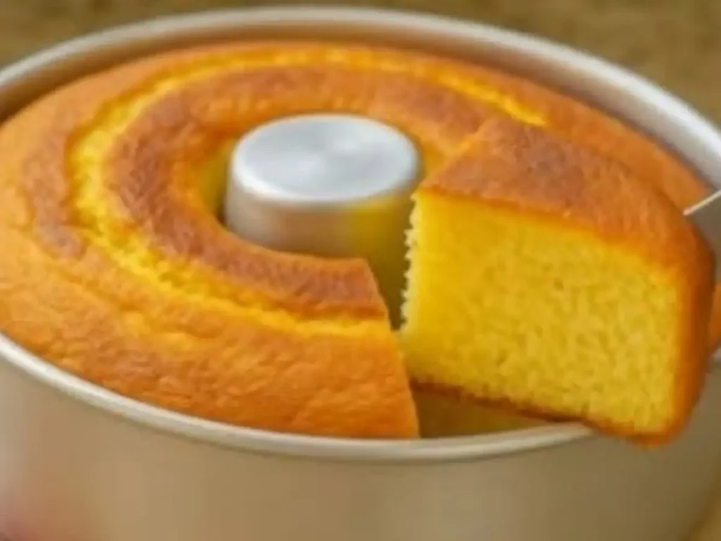 Bolo Caseiro da Dona Amélia Fofinho com Sabor de Baunilha