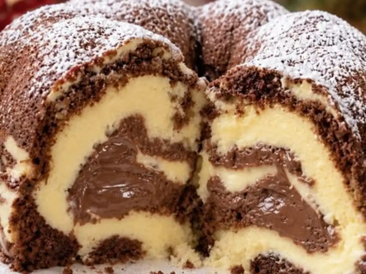 Bolo Bundt de Ricota com Creme de Baunilha