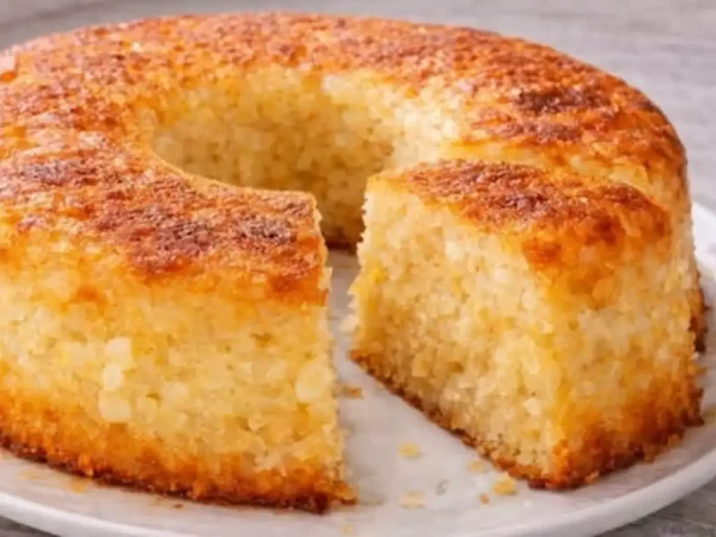 Bolo de Tapioca com Queijo e Coco de Textura Macia