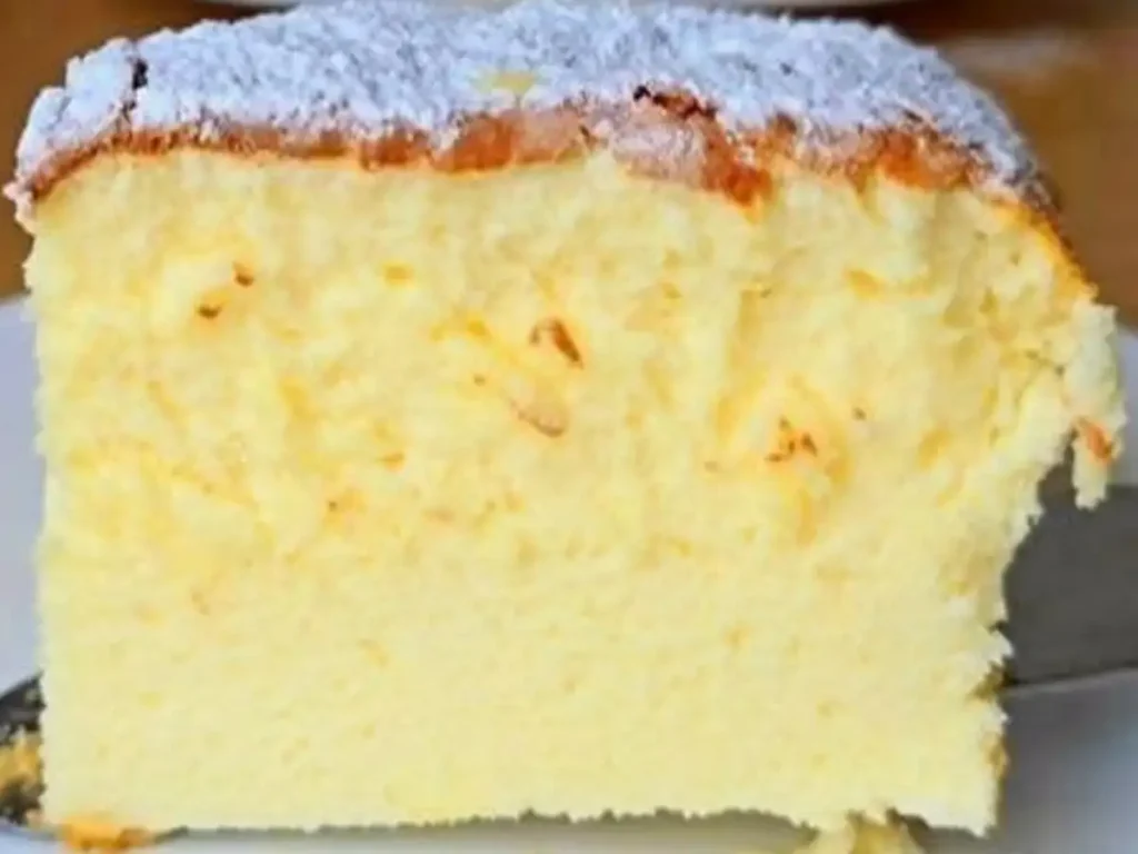 Bolo de Amido de Milho com Iogurte sem Farinha de Trigo