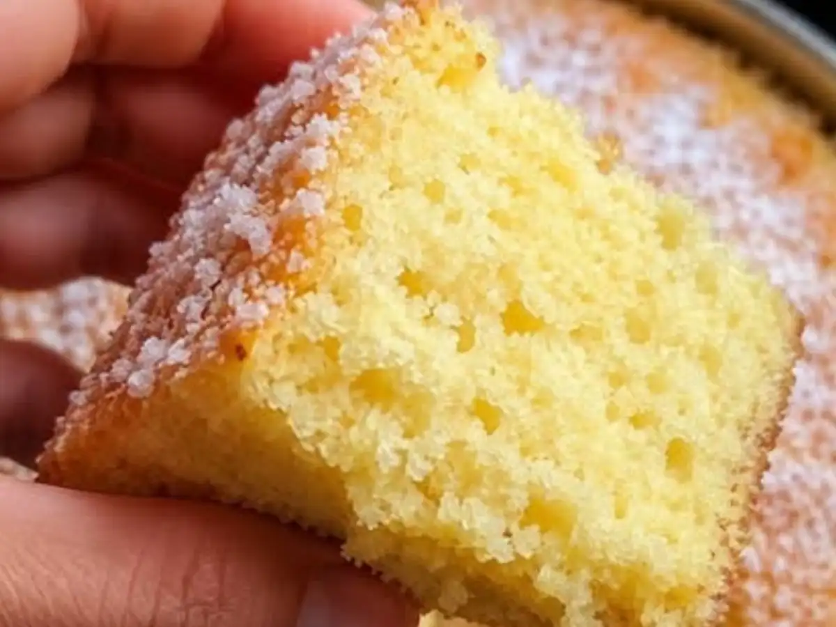 Bolo Fofinho de Coco sem Farinha de Trigo para o Café