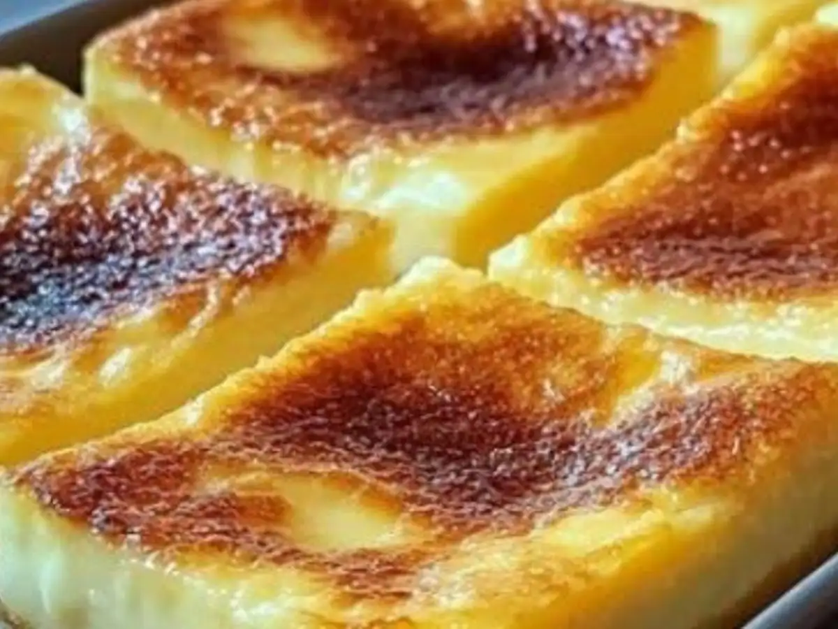 Caçarola Mineira Cremosa de Liquidificador com Coco e Queijo