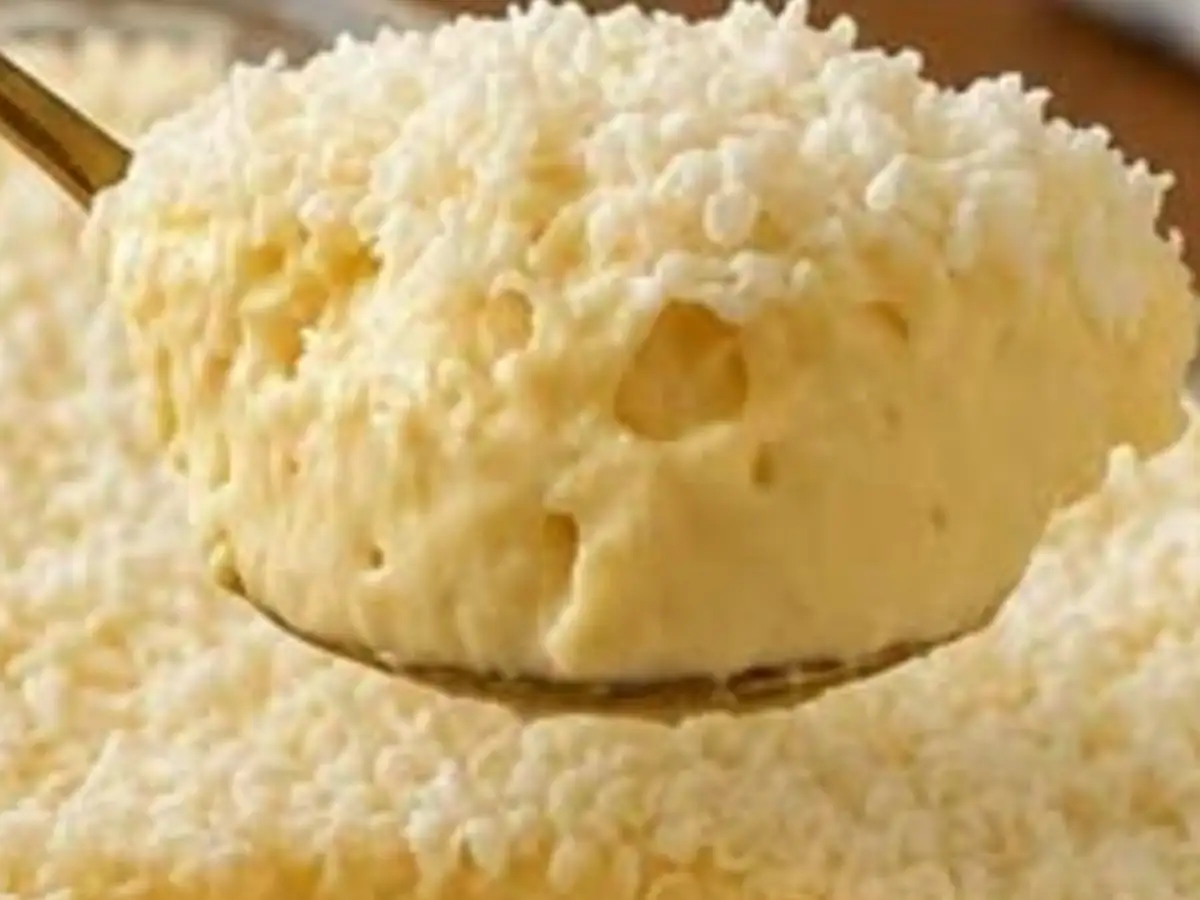 Doce de Donzela na Travessa com Creme de Baunilha