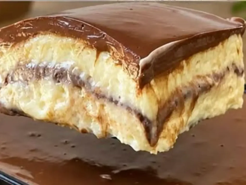 Marido Mole Cremoso de Chocolate Feito na Travessa