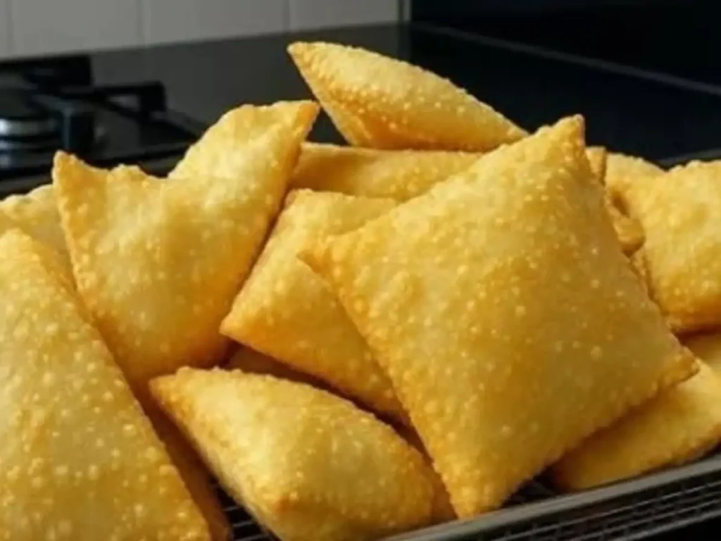 Massa de Pastel de Feira com Vinagre e Cachaça para Ficar Crocante