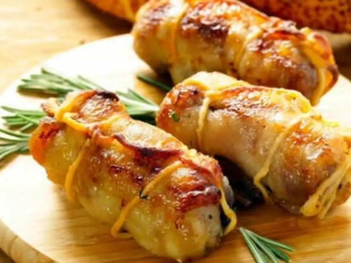 Peito de Frango Recheado com Cenoura e Muçarela Gratinado no Forno pronto para servir