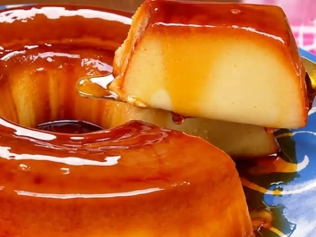 Pudim de Leite Condensado Cremoso com Caramelo