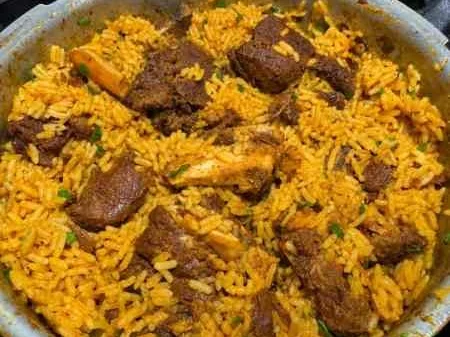 Arroz carreteiro de carne bovina