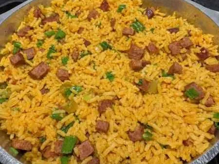 Arroz com calabresa