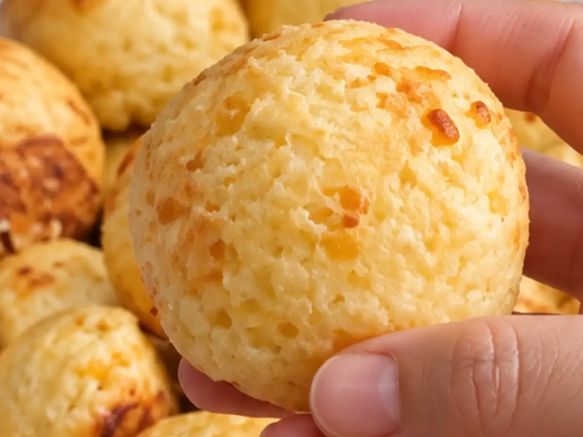 Bolinho de Fubá com Polvilho Azedo (assado)