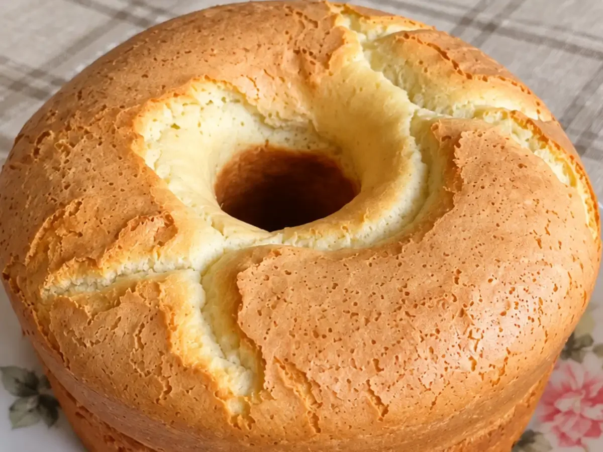Bolo Brevidade da Vovó (Sem Trigo, Sem Leite)